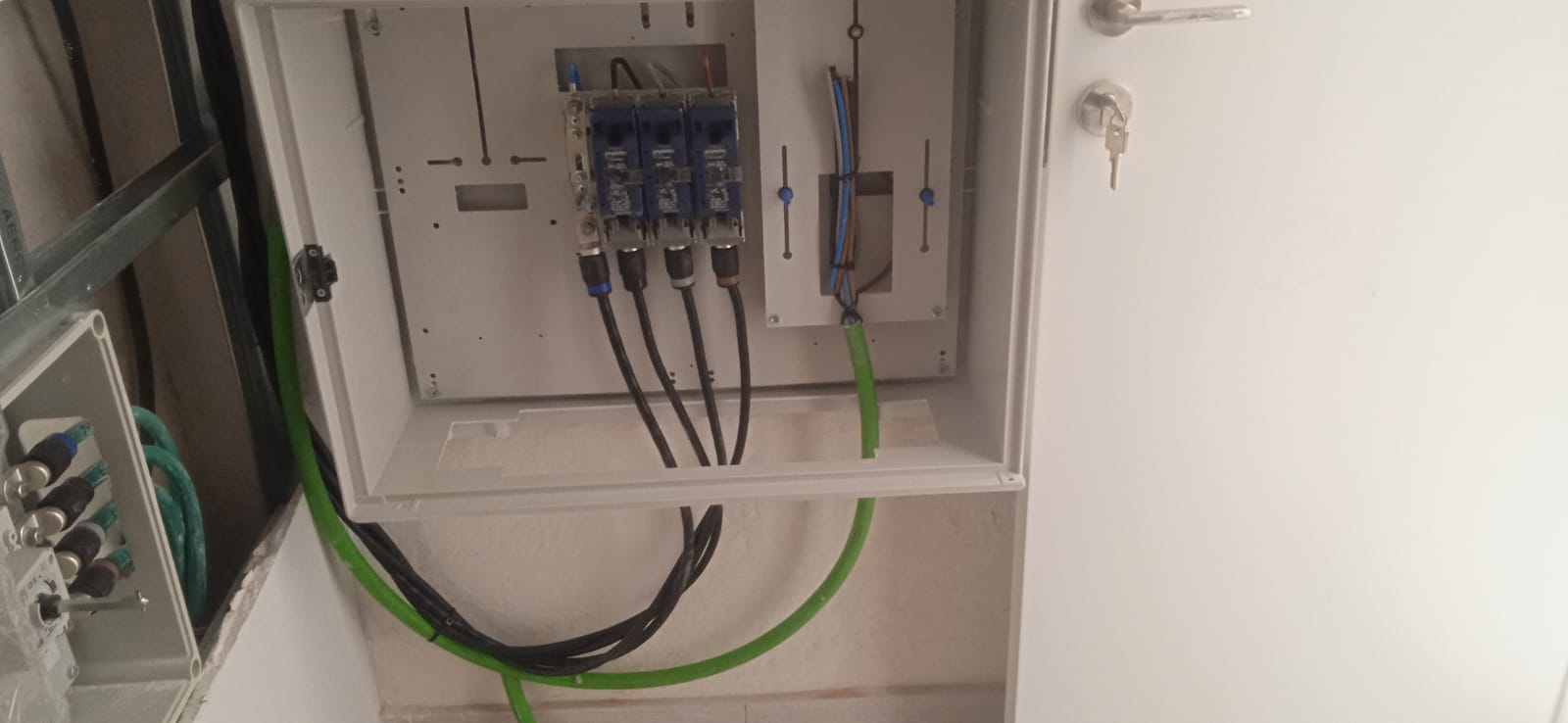 INSTALACIÓN CGP ESQUEMA 7 Y LUZ DE OBRA EN EDIFICIO DE OBRA NUEVA - VM ...